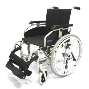Кресло-коляска LY-710-065A литые
