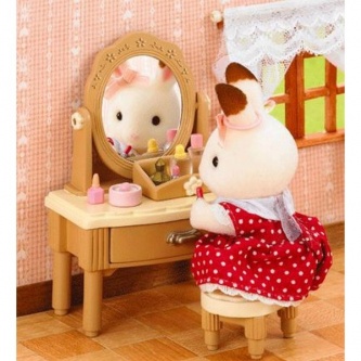   Sylvanian Families  